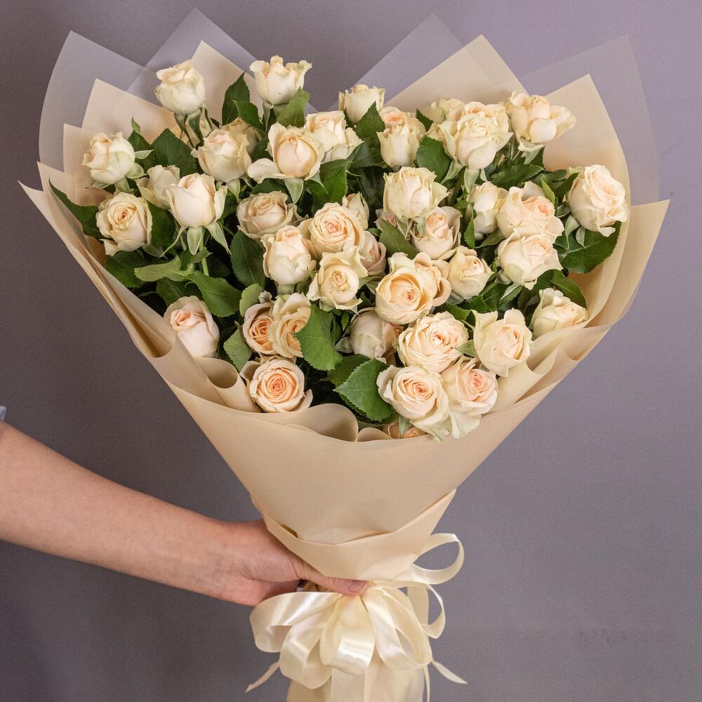Букет «Персик» – пышные кустовые розы нежно-персикового оттенка Альметьевск Республика Татарстан