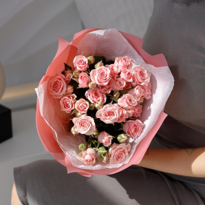 Букет «Поцелуй принцессы»  – нежные кустовые розы в королевском стиле Альметьевск Республика Татарстан