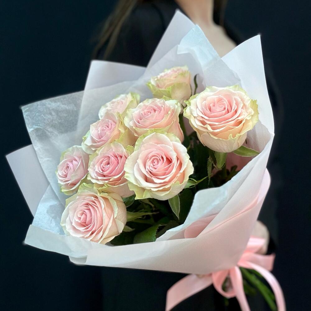 Букет из 9 розовых роз – нежность в каждом лепестке Альметьевск Республика Татарстан