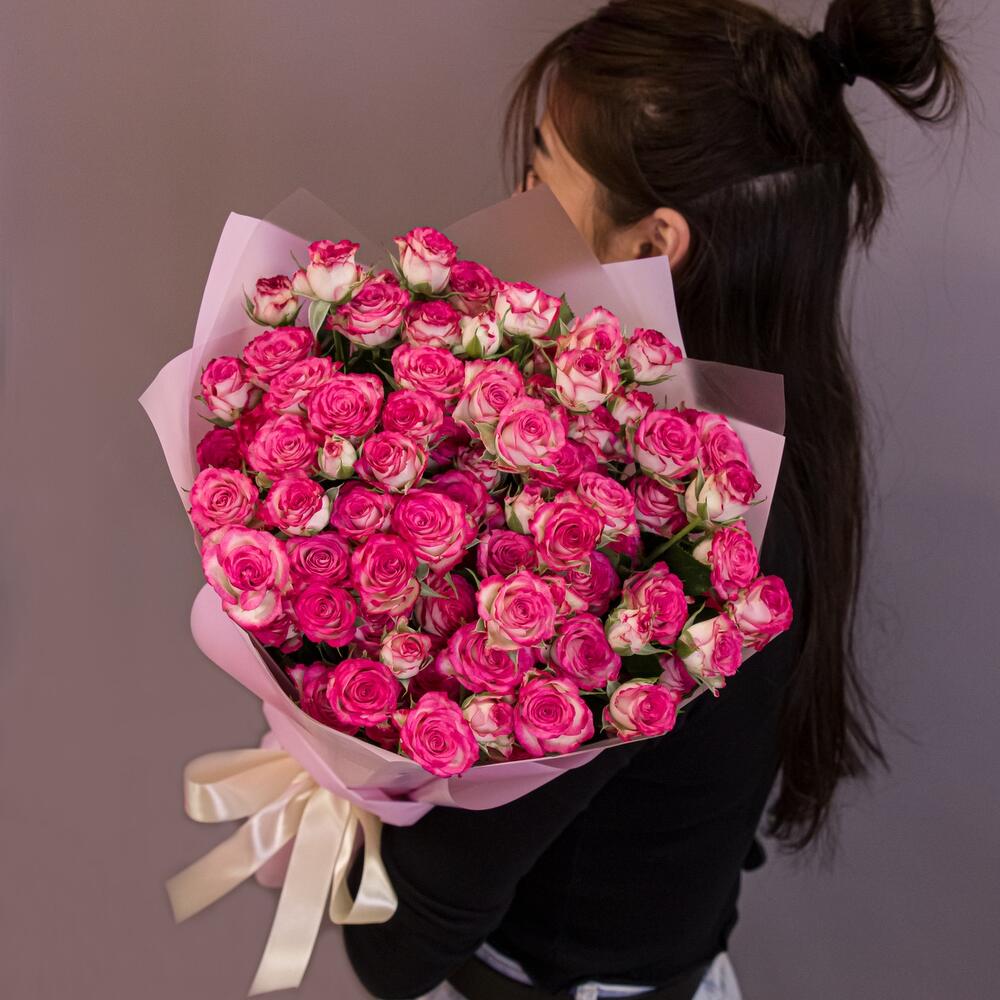 Букет «Розовый бум» – пышные кустовые розы в нежно-розовых тонах Альметьевск Республика Татарстан