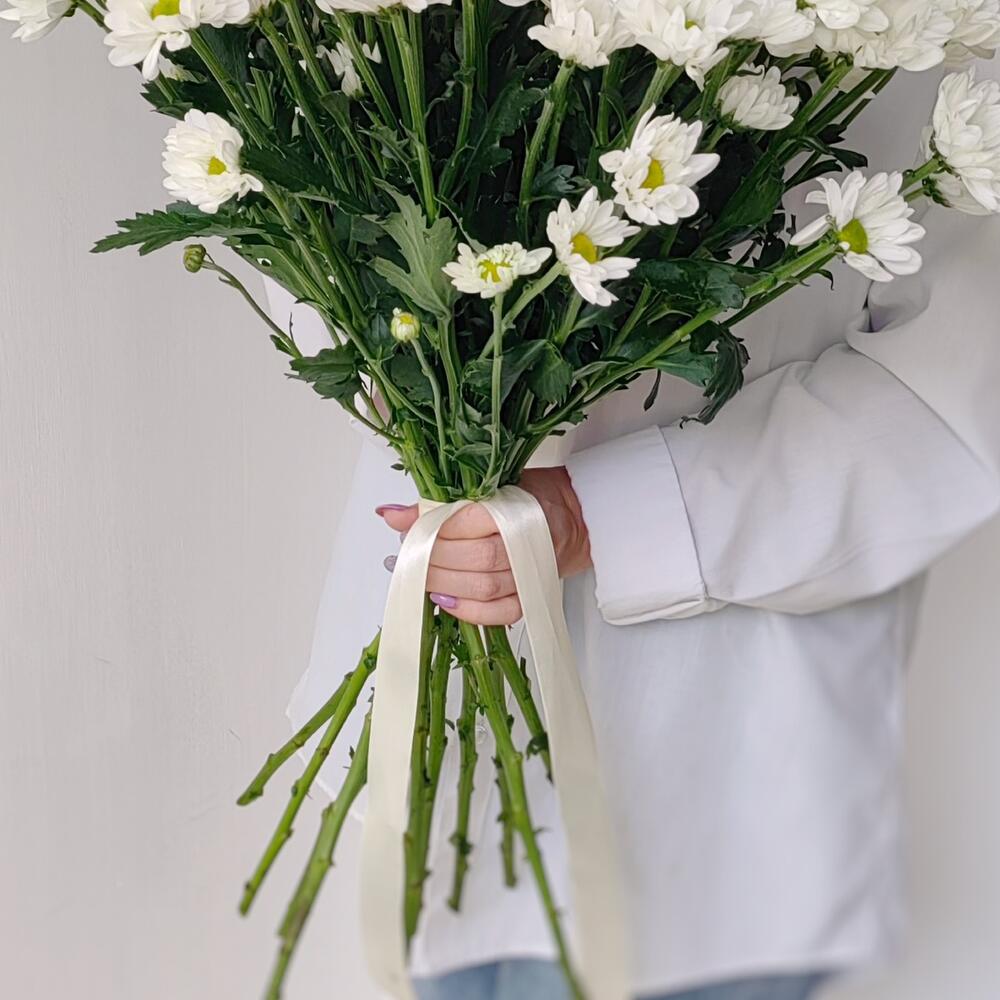 Букет «Ромашка» — свежесть белых хризантем в деревенском стиле Альметьевск Республика Татарстан