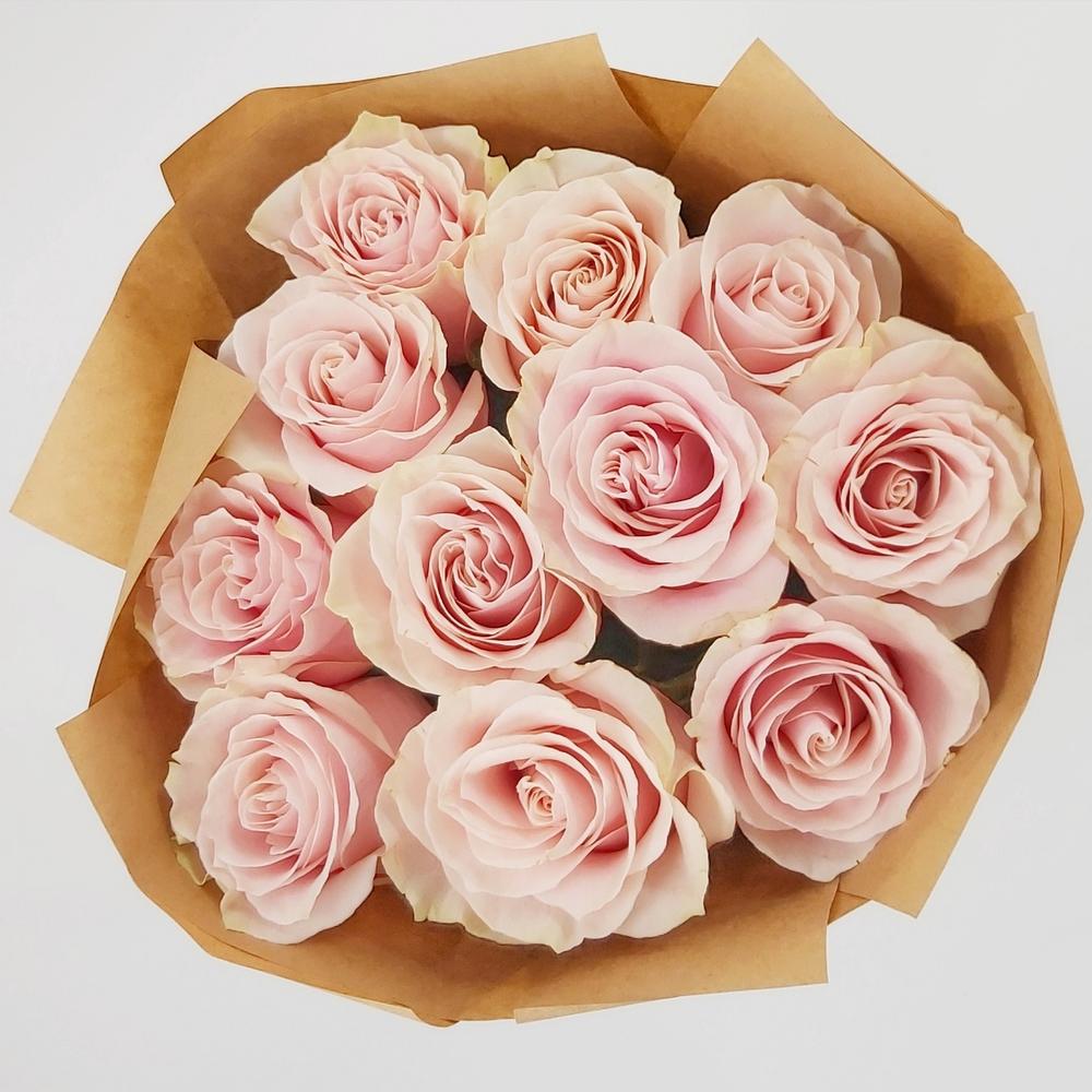 Букет из 11 розовых роз – нежность в каждом лепестке Альметьевск Республика Татарстан