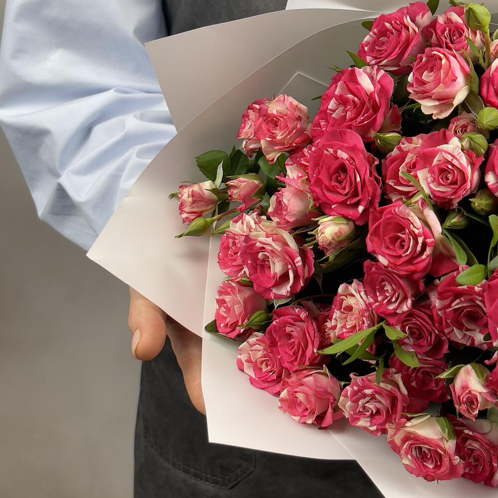 Букет «Фейерверк» – 9 пышных кустовых роз в огненной палитре Альметьевск Республика Татарстан