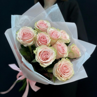 Букет из 9 розовых роз – нежность в каждом лепестке Альметьевск Республика Татарстан