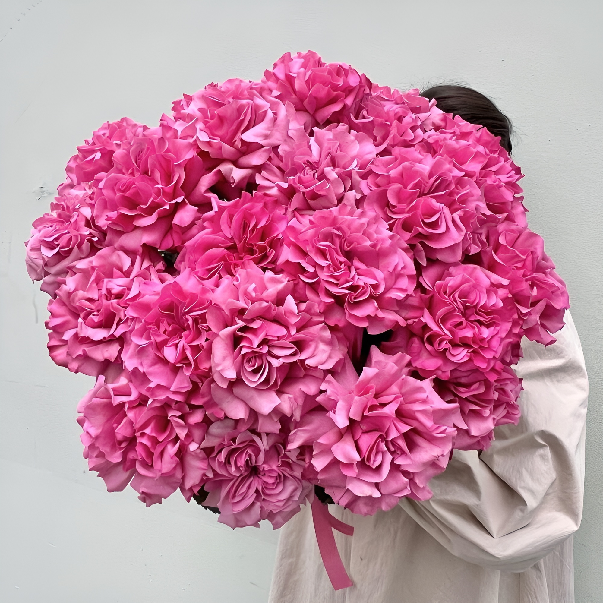 Роскошный букет из пионовидных роз – королевский подарок Альметьевск Республика Татарстан