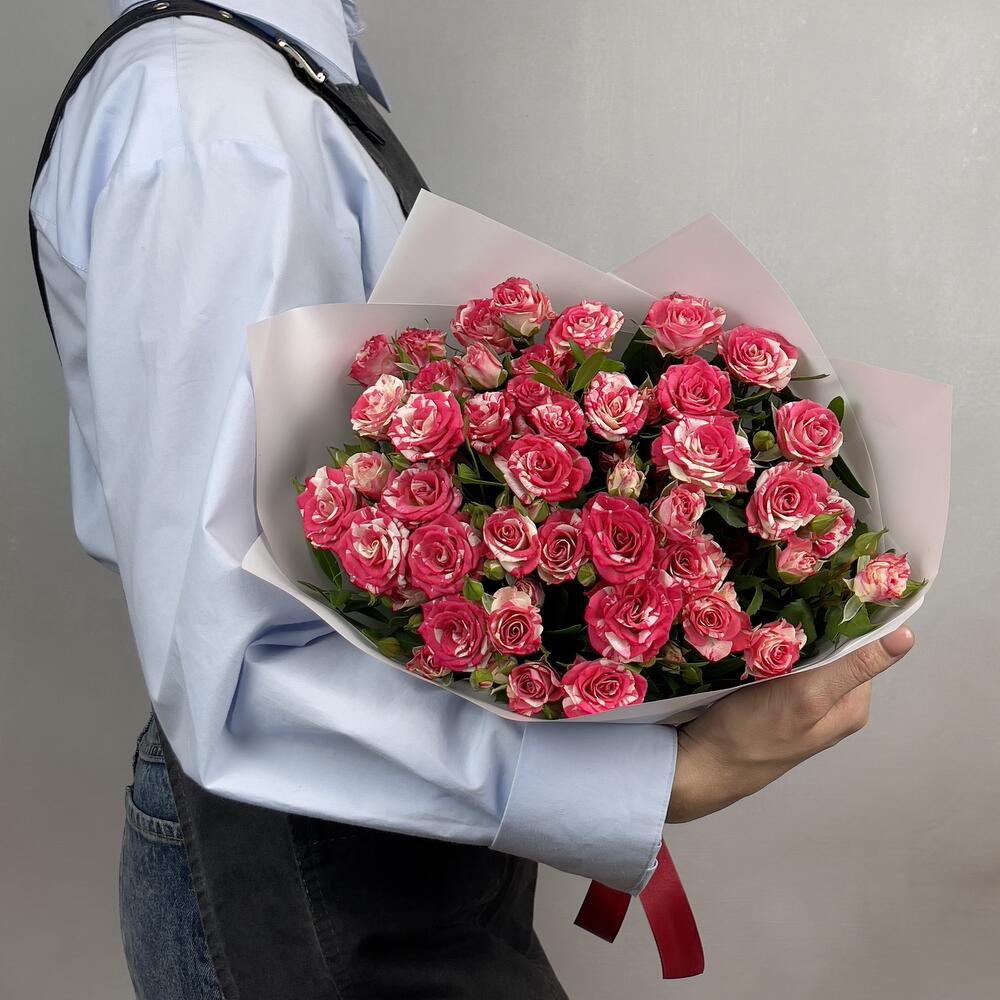 Букет «Фейерверк» – 9 пышных кустовых роз в огненной палитре Альметьевск Республика Татарстан