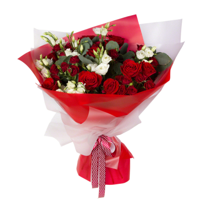 Контрастный букет «Рандеву» – красные розы и белые эустомы Альметьевск Республика Татарстан