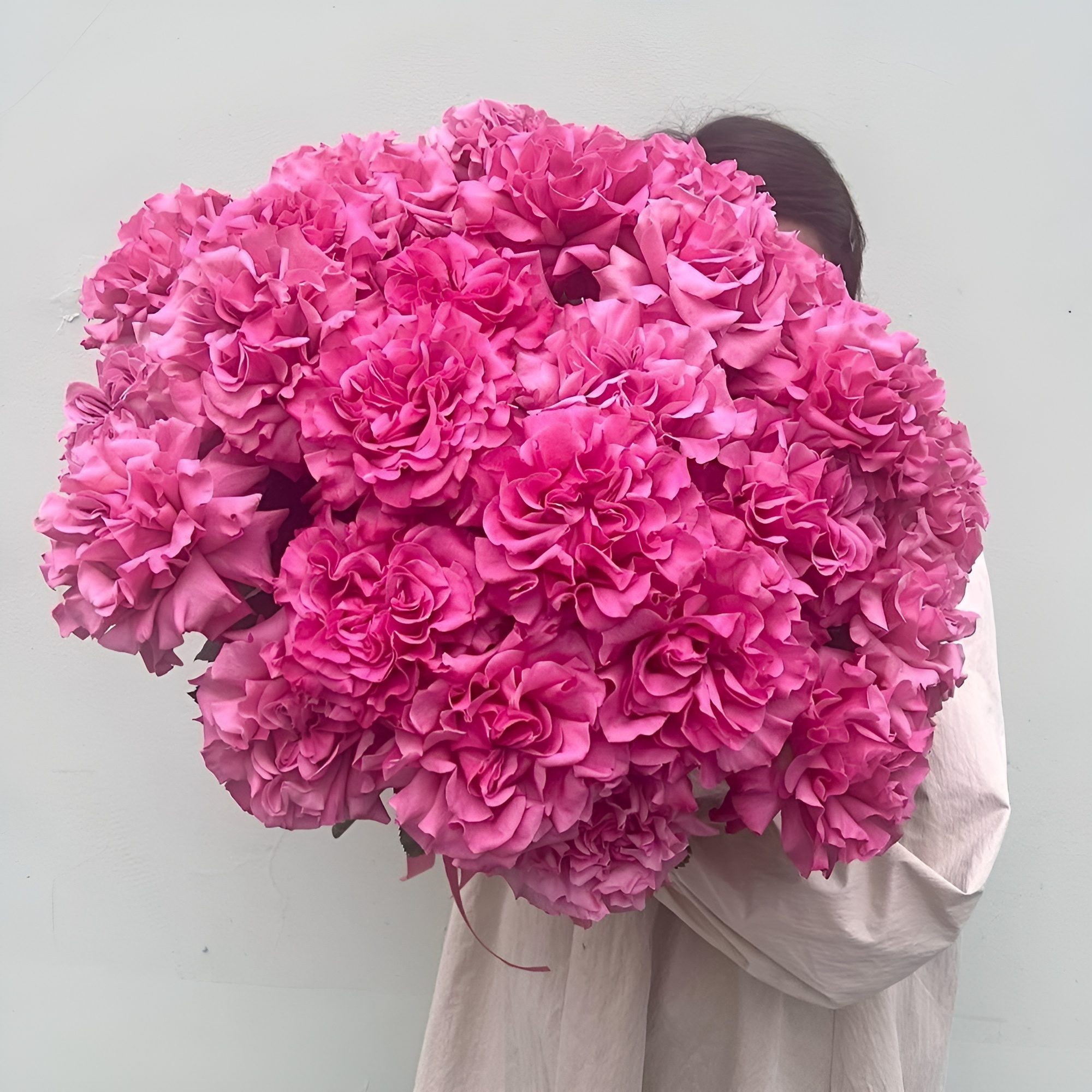 Роскошный букет из пионовидных роз – королевский подарок Альметьевск Республика Татарстан