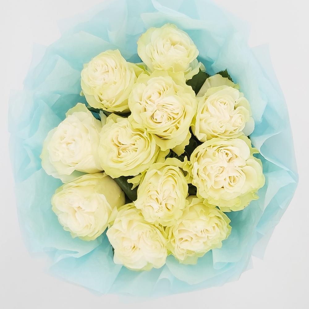 Букет «Кружевное облачко» – 11 белоснежных роз в нежной упаковке Альметьевск Республика Татарстан