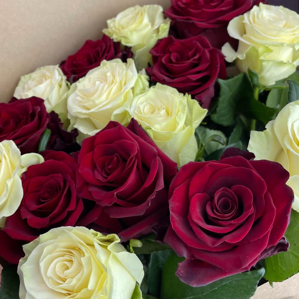 Букет «Инь-Ян» – гармония страсти и чистоты Альметьевск Республика Татарстан